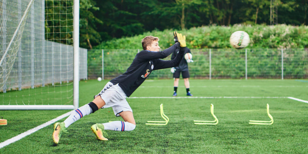 Målmand på VGIE_Fodbold efterskole i jylland